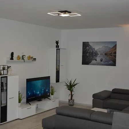 House Under The Maple Tree Vitanje