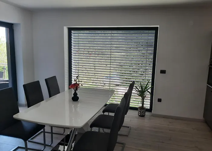 House Under The Maple Tree * Vitanje