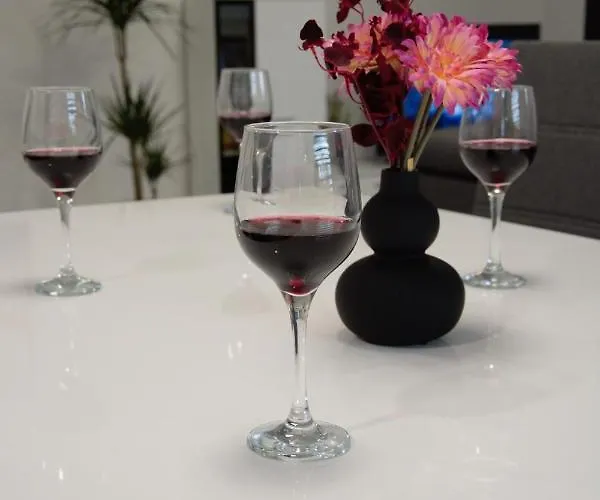 דירה House Under The Maple Tree *