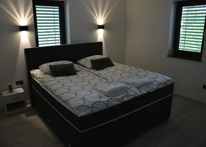 House Under The Maple Tree