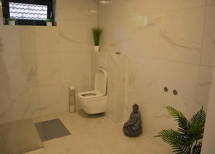 House Under The Maple Tree * Vitanje